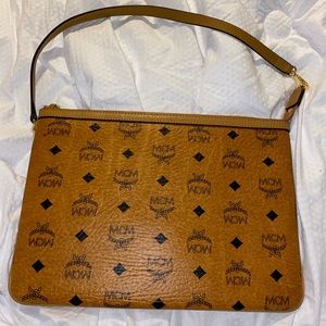 MCM Pouch